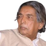 Kaifi Azmi : कैसा बदतमीज़ शायर है। वह ‘उठ’ कह रहा है,उठिए नहीं...