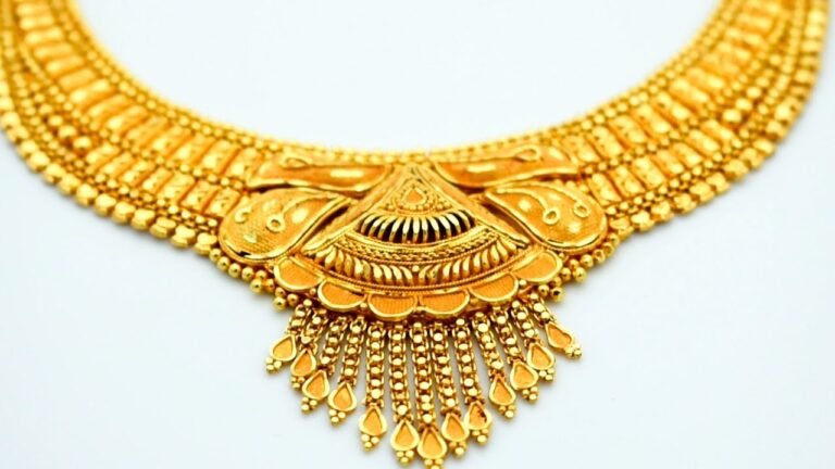 Gold Necklace Design : नेकलेस के बेहद खूबसूरत डिज़ाइन आपको देंगे यूनिक लुक, देखे डिज़ाइन