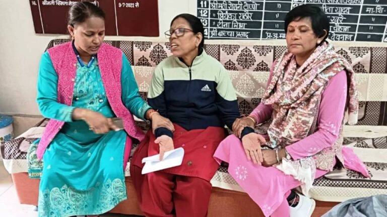 लोकायुक्त ने वरिष्ठ लिपिक को 10 हजार रुपए की रिश्वत लेते हुए रंगे हाथ किया गिरफ्तार