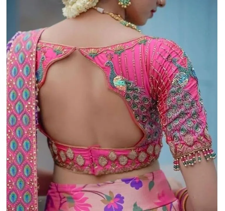 Blouse Trendy Design : शादी मे पहनने के लिए बेस्ट है ये ब्लाउज के ट्रेंडी डिजाइन, देखे डिजाइन