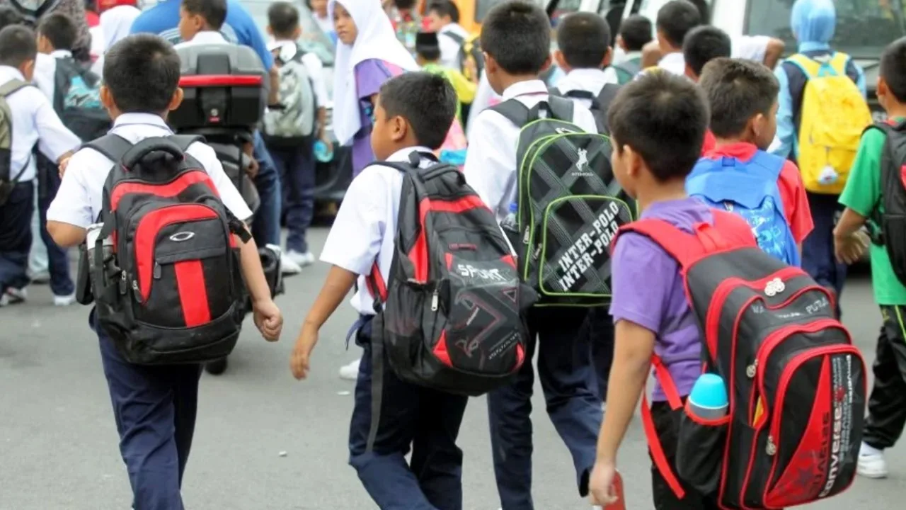 School Bag Policy-2020 : मध्य प्रदेश के स्कूलों में एक दिन रहेगा 'नो बैग डे, दिशानिर्देश जारी