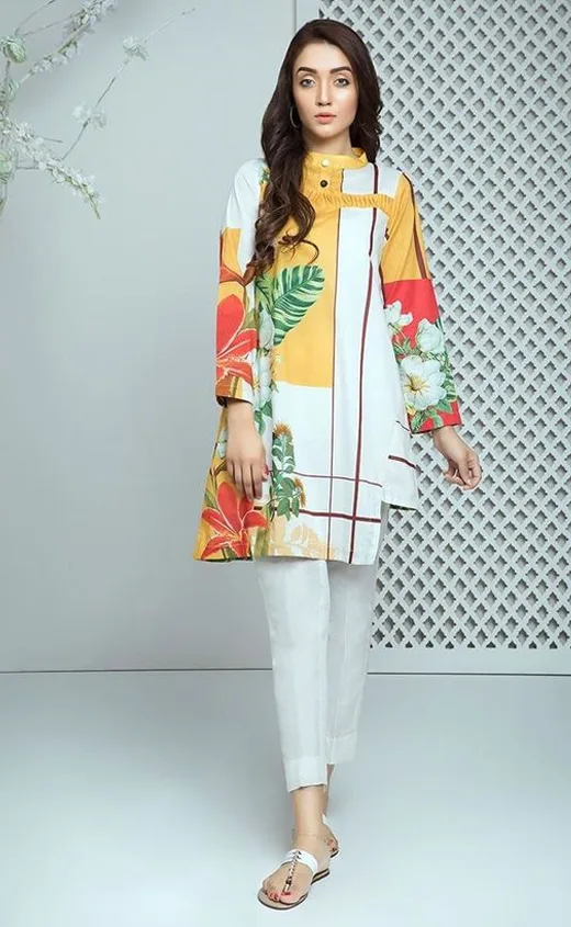 Kurti Design : फ्रेश और स्टाइलिश लुक पाने के लिए फ्रंट कट कुर्ती पहने, देखे डिज़ाइन