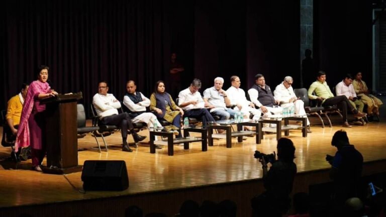 CM Arvind Kejriwal Update : केंद्र सरकार के खिलाफ INDI गठबंधन 31 मार्च को रामलीला मैदान में करेगा महा रैली