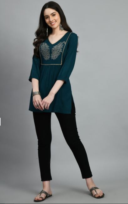 Short Kurti : शॉर्ट कुर्ती के 5 बेहतरीन डिज़ाइन, आपको देंगे मॉडर्न लुक