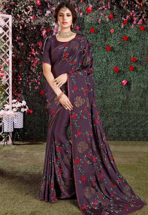 Purple Saree Designs : पर्पल कलर की ये शानदार साड़ी आपको देंगी खुबसूरत लुक, देखे डिजाइन