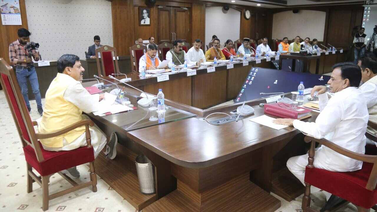 CM ने छात्रावास सुविधाओं को बेहतर बनाने के लिए समिति का किया गठन