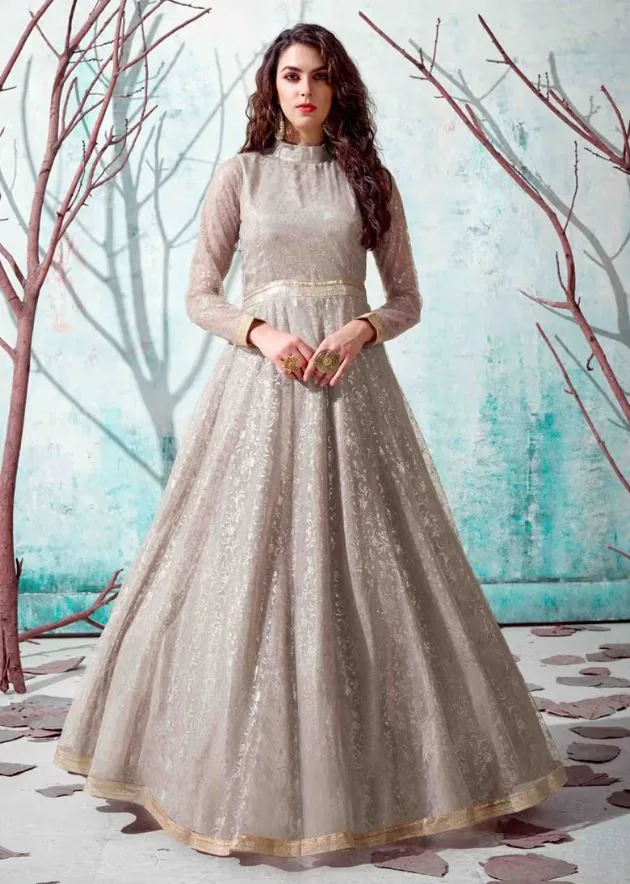 Best 5 Gown Designs : गाउन के 5 बेहतरीन डिज़ाइन जो शादी मे पहनने के लिए है बेस्ट