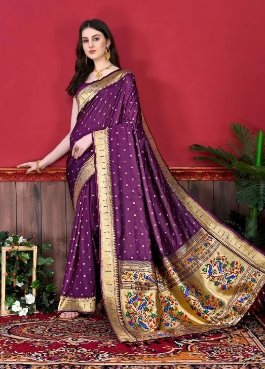 Purple Saree Designs : पर्पल कलर की ये शानदार साड़ी आपको देंगी खुबसूरत लुक, देखे डिजाइन