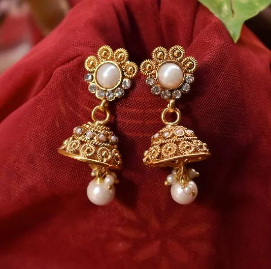 Jhumka Collection : आपके हर आउटफिट के साथ मैच करेंगे ये झुमका, देखे कलेक्शन
