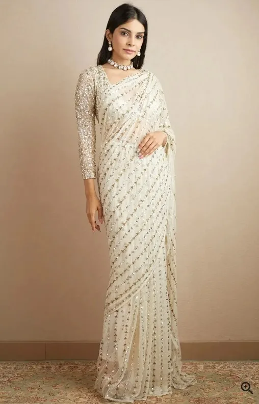 Sequin Saree : सीक्विन वर्क साड़ियां फेस्टिव सीज़न मे करे ट्राई, देखे डिजाइन