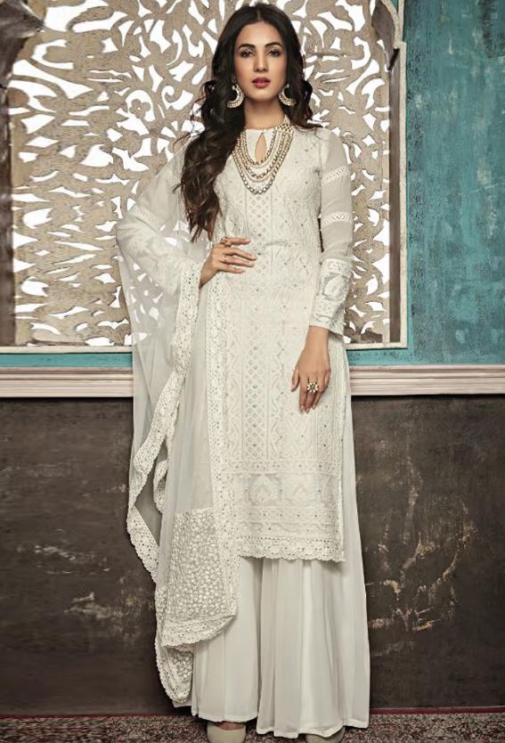 Salwar Suit Design : समर सीज़न पहने सलवार सुट, देंगे परफेक्ट और कंफ़र्ट लूक