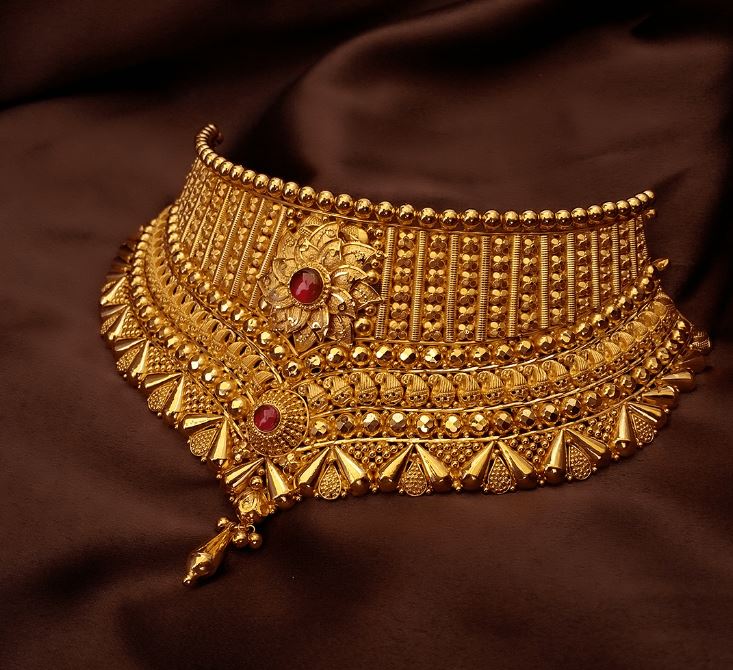 Necklace Designs : नेकलेस के बहुत ही खूबसूरत डिजाइन जो देंगे एलिगेंट लुक