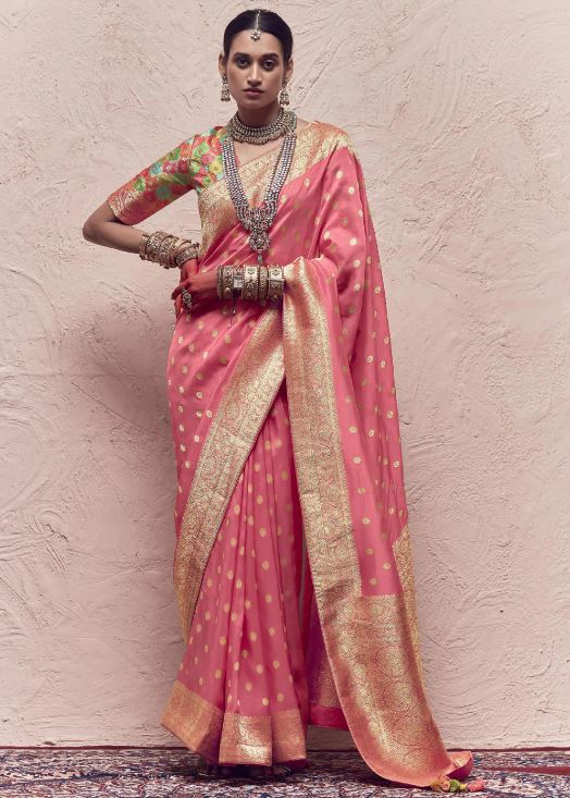 Banarasi Saree : बनारसी साड़ी के ज़री वर्क डिजाइन आपको देंगे क्लासी लुक