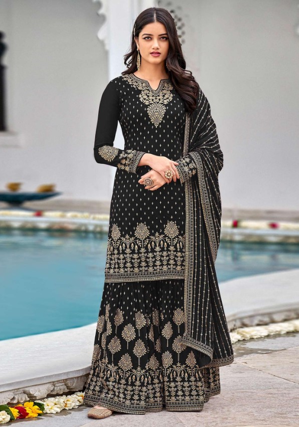 Black Salwar Suit : कातिलाना लुक देंगे ये ब्लैक सलवार सूट
