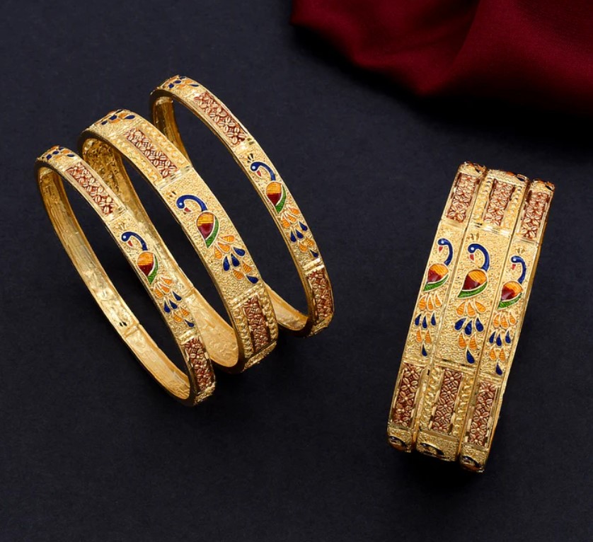 Bangle Design : शादियों मे दुल्हनों के देने के लिए बेस्ट है ये चूड़ियों के डिजाइन
