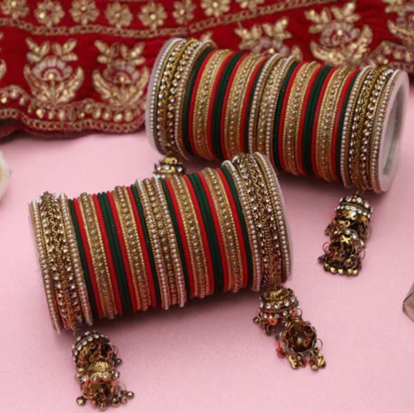 Bangles Design : ब्राइडल की हाथों की खूबसूरती बढ़ा देंगे ये बेंगल्स, देखे डिजाइन