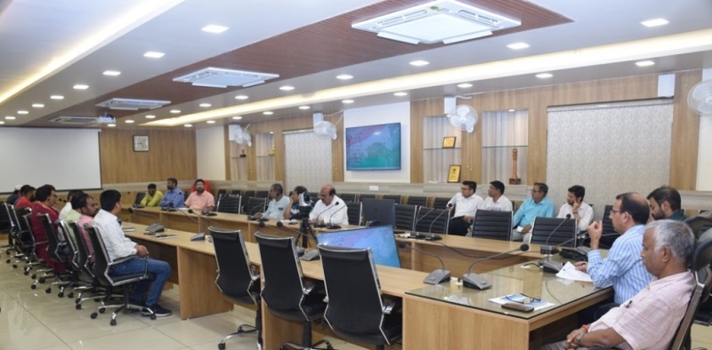 OB companies should ensure to provide up to 70 percent work to the local people of Singrauli district.