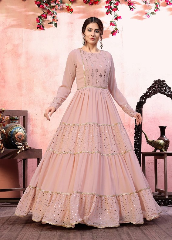 Gown Collection : 3 बेहतरीन पार्टी वियर गाउन जो आपकी खूबसूरती निखार देंगी