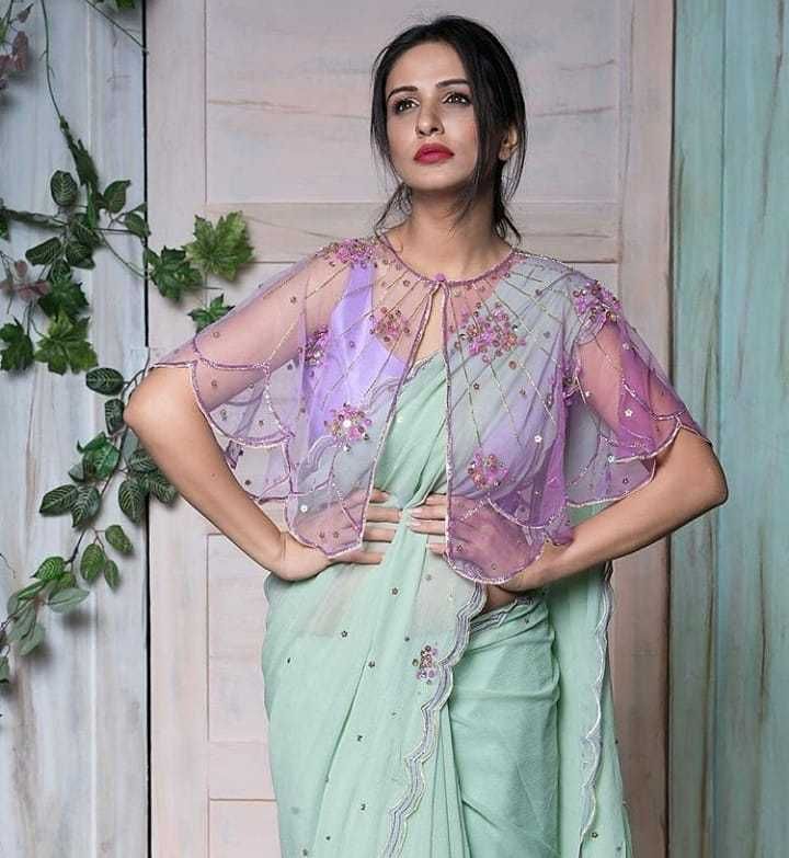रोजाना के साथ पार्टी फंक्शन में पहनने के लिए बेस्ट है ये ब्लाउज डिज़ाइन, देखे कलेक्शन Fancy Blouse Designs