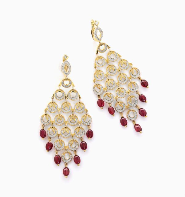 Gold Earring Designs 2024 : ट्रेंड में चल रहे है ये इयररिंग्स, देखे डिज़ाइन