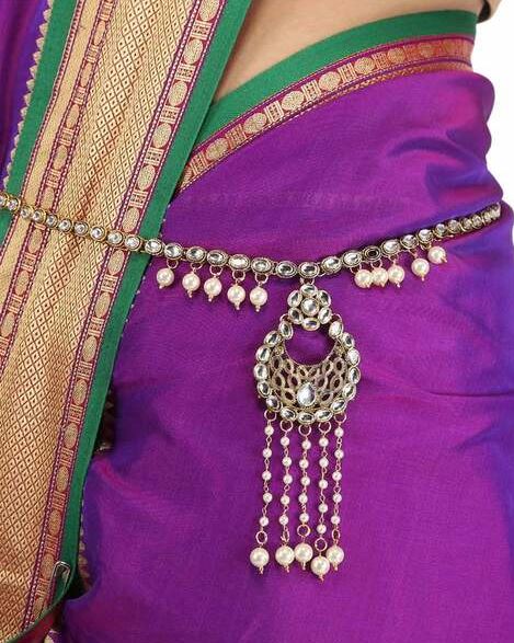Kamarbandh Designs : पारंपरिक पोशाक के साथ मैच करके अपने लुक को दे आकर्षक लुक