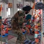 योग क्लास के दौरान स्टेज पर डांस करते रिटायर फौजी की मौत, प्रत्यक्षदर्शियों को लगा प्रदर्शन का है हिस्सा