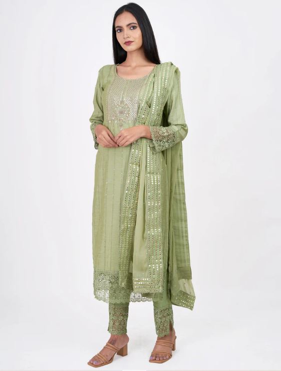 Salwar Design : सलवार के स्टाइलिश डिज़ाइन आपको देंगे रॉयल लुक