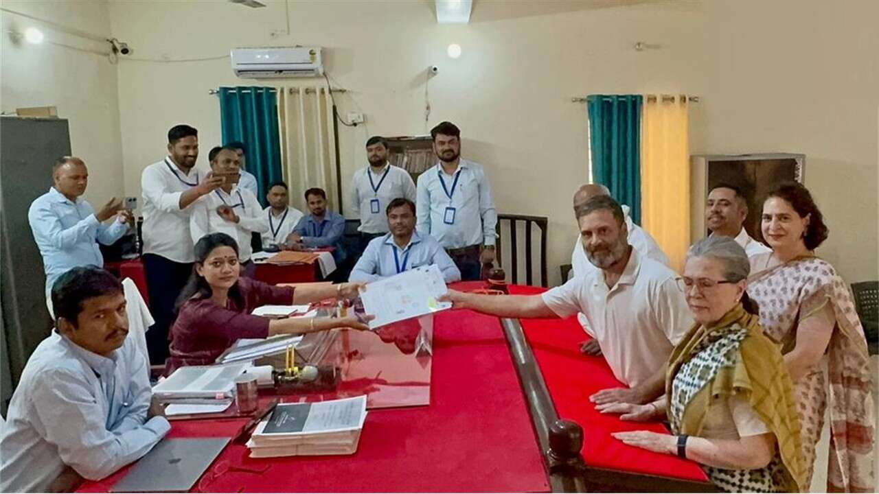 Rahul Gandhi ने रायबरेली लोकसभा सीट से अपना चुनावी नामांकन किया दाखिल