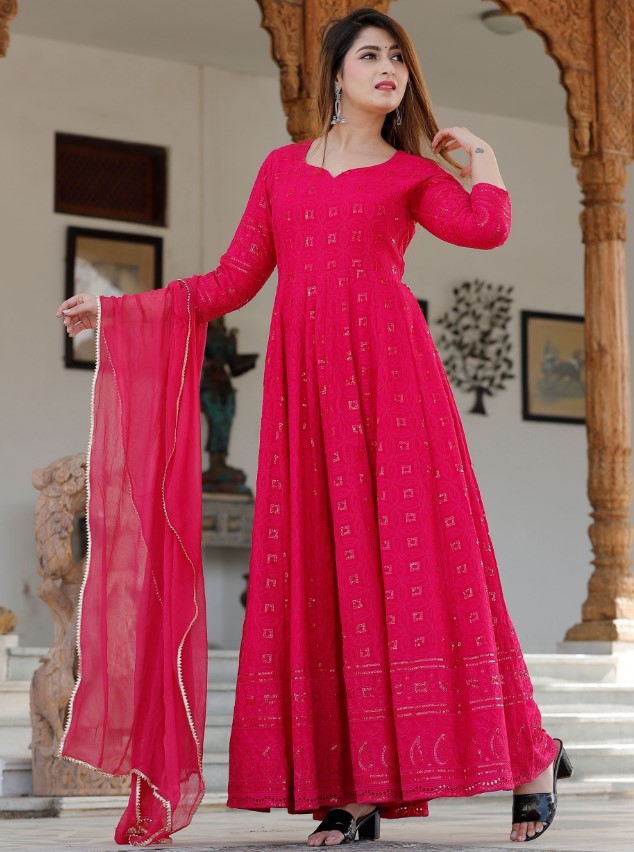 सारे डिजाइन से अच्छा है Anarkali Suit के ये डिजाइन्स, देखे लेटेस्ट डिजाइन
