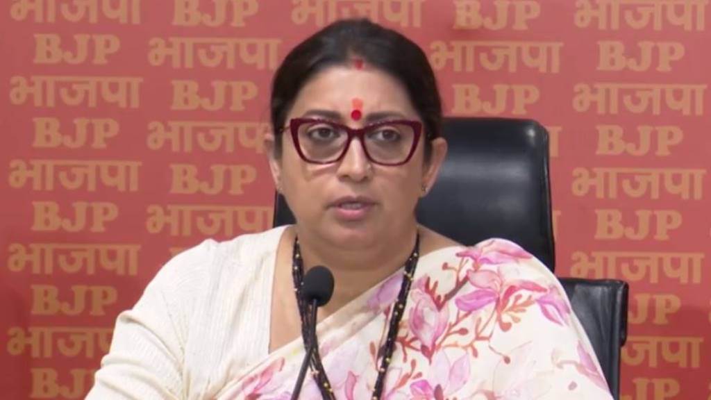 दिल्ली सरकार ने सेवा के नाम पर सत्ता हथियाई और लोगों के खजाने को लूटा - स्मृति ईरानी