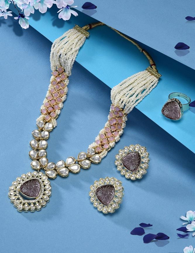 Chokar Necklace Collection : गले मे हार पहनने के है शौकीन तो ट्राई करे ये चोकर नेकलेस, देखे डिज़ाइन