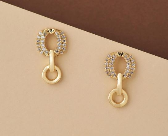 Earrings Design : ये ईयररिंग्स आपको खूबसूरत लुक देंगे