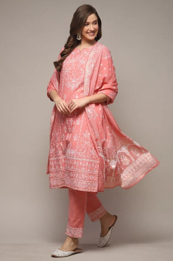 Summer Salwar Suit : गर्मियों मे पहने ये सलवार सूट आपको देंगे खूबसूरत लुक