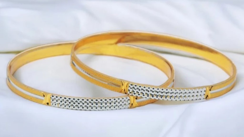 Bangles : हाथों मे पहनने के लिए बेस्ट है ये बेंगल्स, देखे डिजाइन