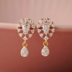 Diamond Earrings : वेस्टर्न आउटफिट के साथ स्टाइल करें ये डिजाइनर इयररिंग्स, मिलेगा क्लासी लुक