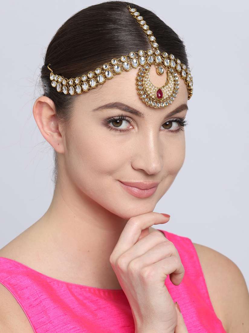 Matha Patti Collection : ब्राइडल लुक में चार चांद लगा देगी यह आकर्षक माथा पट्टी, देखें डिजाइन