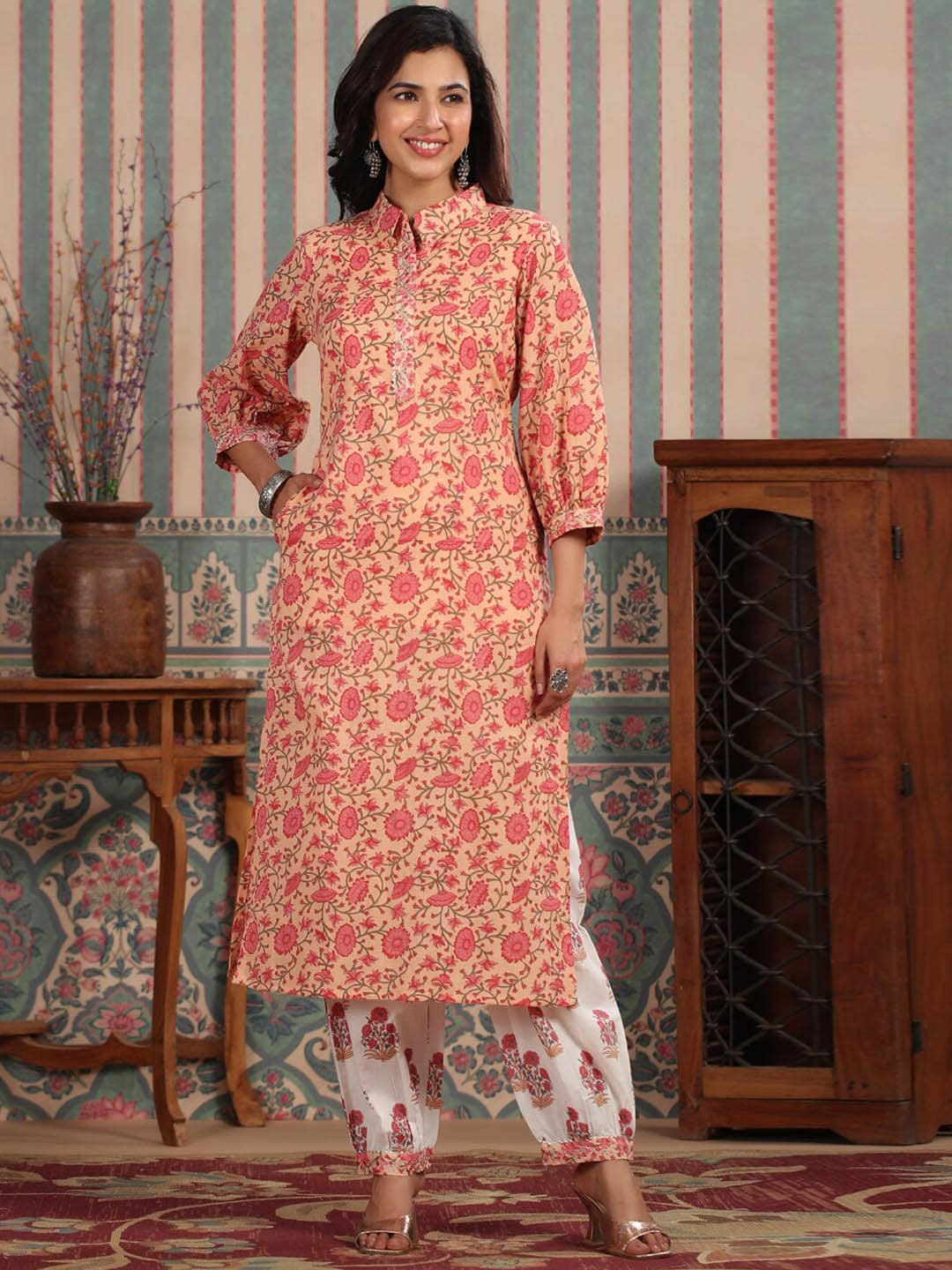 Printed Kurti Design : हर मौसम मे पहनने के लिए बेस्ट है ये कुर्ती, देखे डिज़ाइन