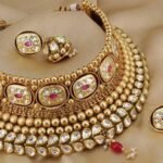 Kundan Necklace Design : शादी, फंक्शन या पार्टी जैसे खास मौकों पर पहनकर जाने के लिए बेस्ट है ये कुन्दन नेकलेस