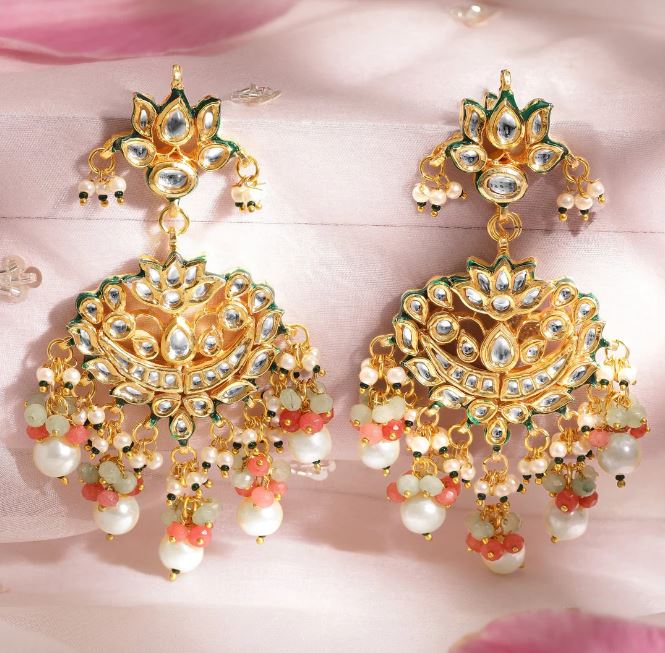 Earring Collection : ईयररिंग्स के लेटेस्ट और स्टाइलिश डिज़ाइन जो देंगे आपको बेहद यूनिक लूक