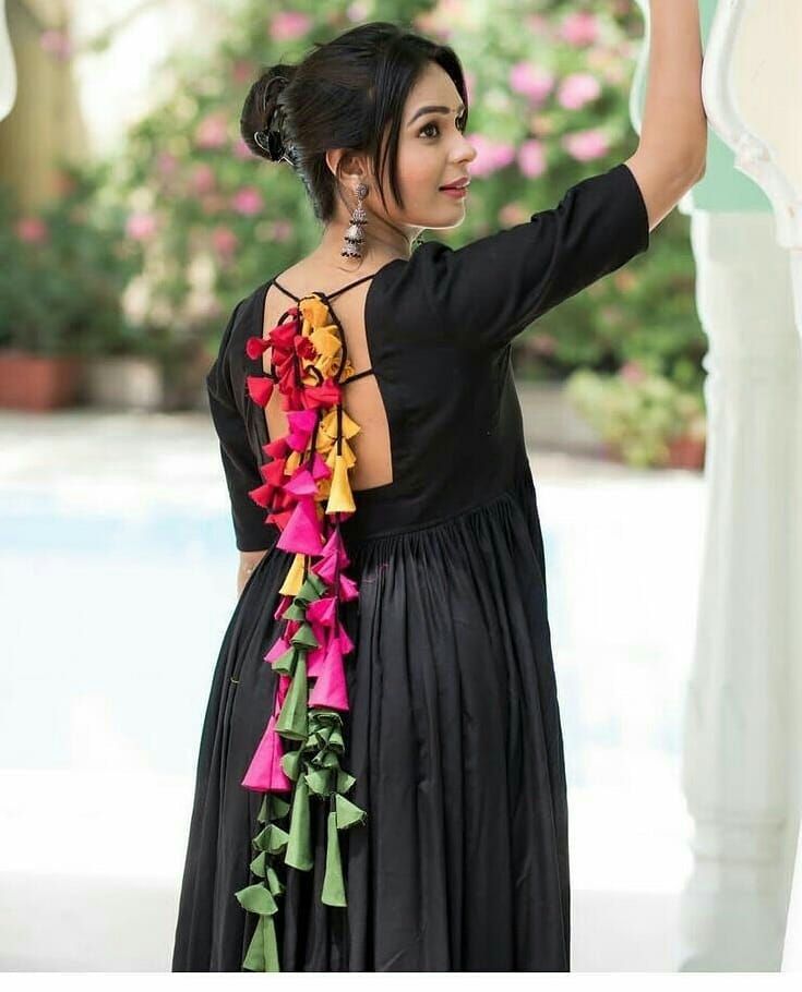Kurti Back Design : कुर्तियों के बैक नेक डिजाइन आपको देंगे बेहद आकर्षक लूक, देखे डिज़ाइन