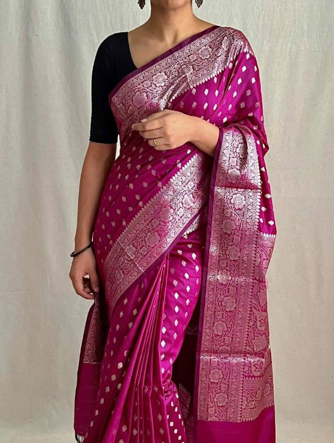 Muga Saree Collection : मुगा सिल्क साड़ी के बेहतरीन कलेक्शन आपको देंगे खूबसूरत लूक