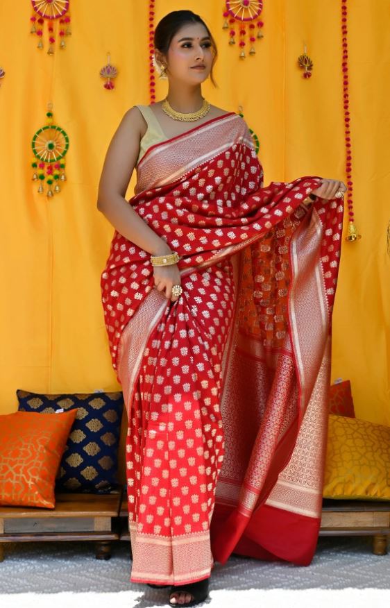 Muga Saree Collection : मुगा सिल्क साड़ी के बेहतरीन कलेक्शन आपको देंगे खूबसूरत लूक