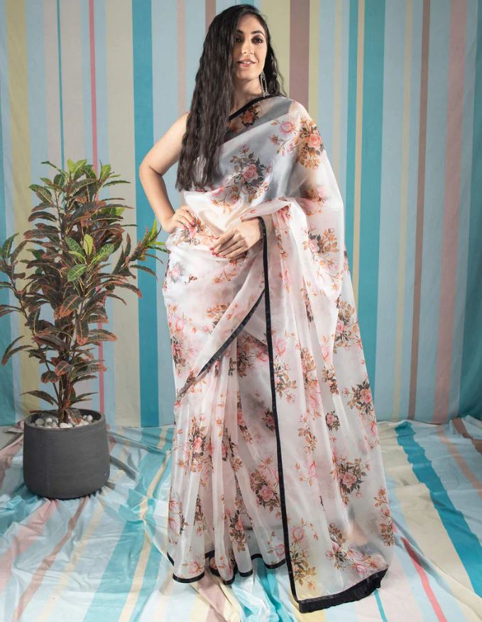Floral Print Saree : गर्मी के मौसम में ये फ्लोरल ड्रेसेज आपको बिल्कुल रिफ्रेशिंग लुक देगा