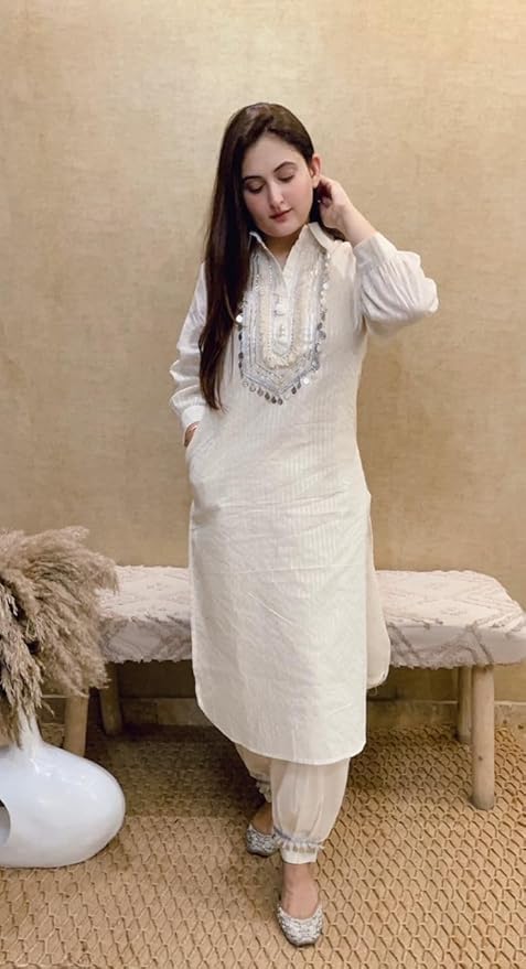 Afghani Salwar Suit : कम्फर्ट और एलिगेंट लुक के लिए ट्राई करे ये अफगानी सलवार सूट
