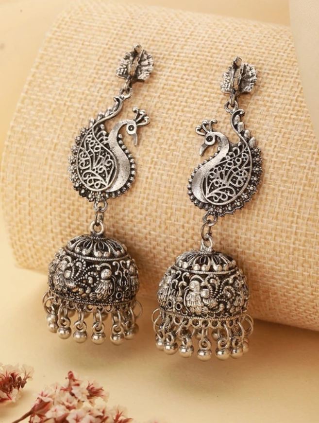 Earrings Design : खास मौके पर ऑक्साइड ईयररिंग्स आपको शानदार लुक देंगे, आप भी करे ट्राई