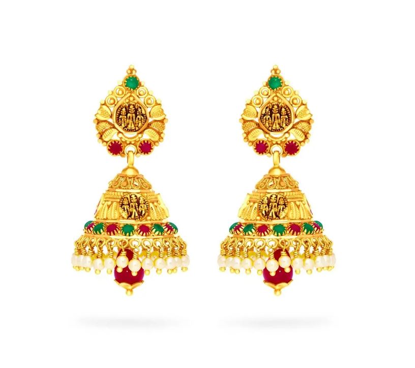 Gold Jhumka Design : पारंपरिक अवसरों पर पहनने के लिए बेस्ट हैं ये गोल्ड इयररिंग्स, देखें डिजाइन