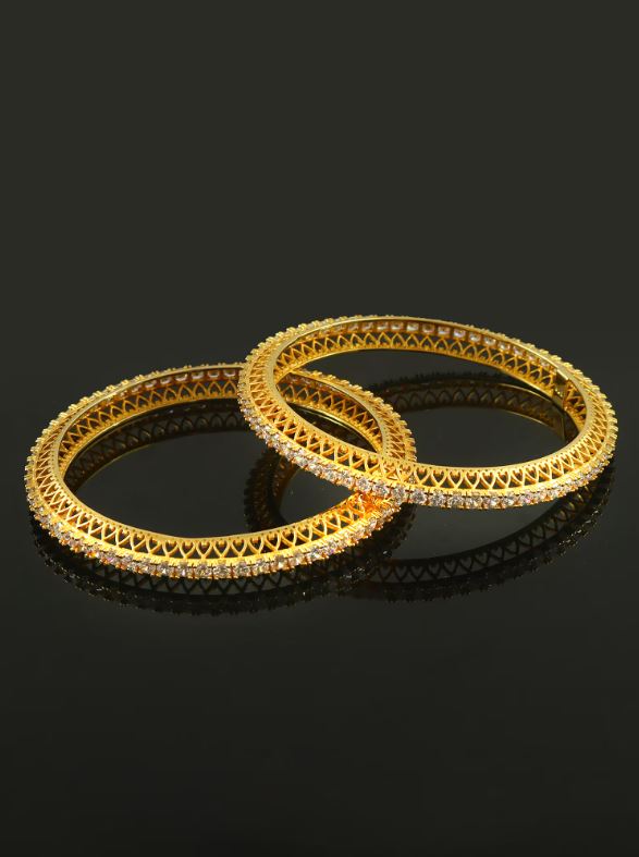 Bangles Design : कंगन के कुछ खूबसूरत और लाजवाब डिजाइन जो आपको देंगे खूबसूरत लुक Zircon-Studded Bangles