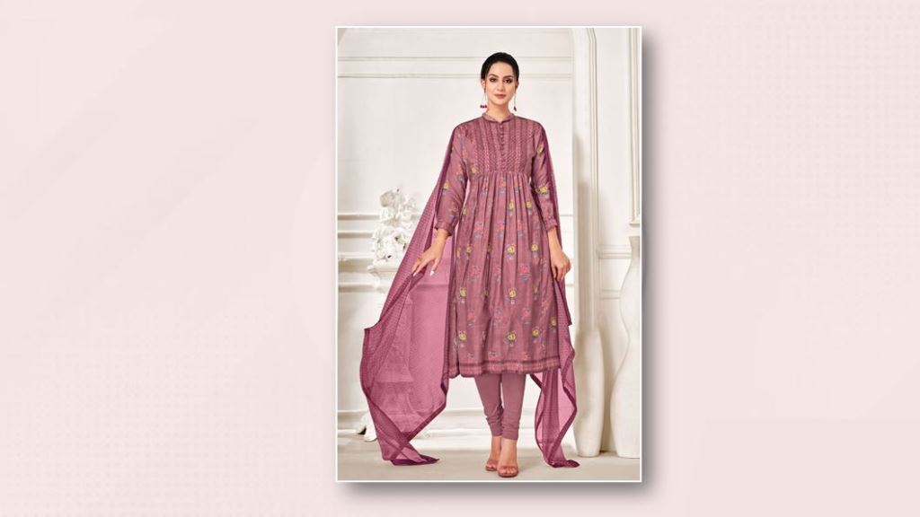 शादी के सीजन में पहने Chanderi Suit, आपको देंगे स्टाइलिश लुक