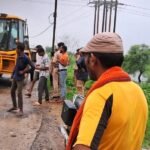 JCB की चपेट में आने से बाइक सवार शिक्षक की मौत!