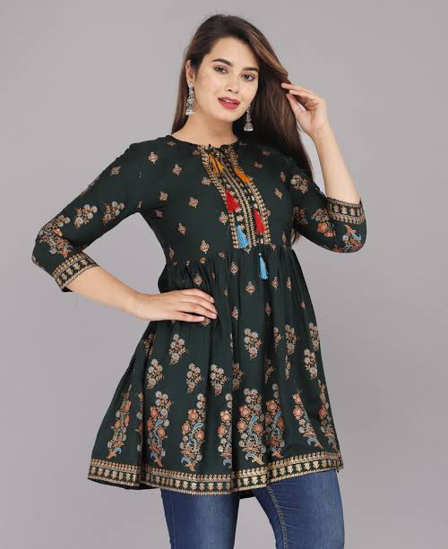 Printed Kurti Designs: रोजाना के साथ त्यौहारों पर पहनने के लिए बेस्ट है ये कुर्तियां, देखे डिजाइन